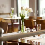 Weinhotel Kaisergarten Ξενοδοχείο 4*
