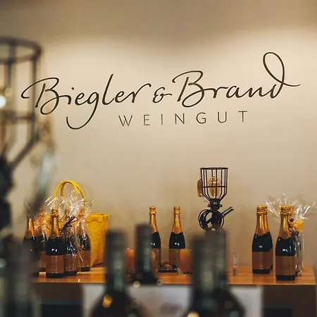 Weinhotel Kaisergarten 4*