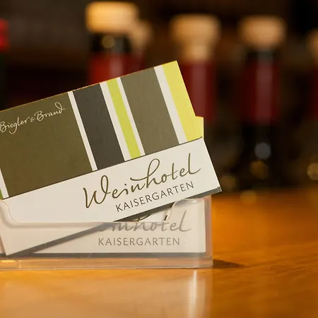 Weinhotel Kaisergarten 4* 알자이