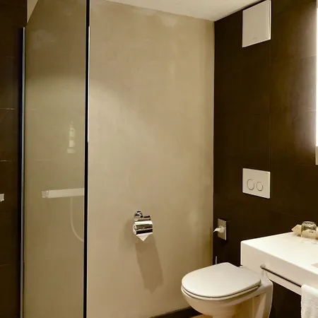 Weinhotel Kaisergarten 4* 알자이