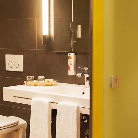 Hotel Weinhotel Kaisergarten 4*