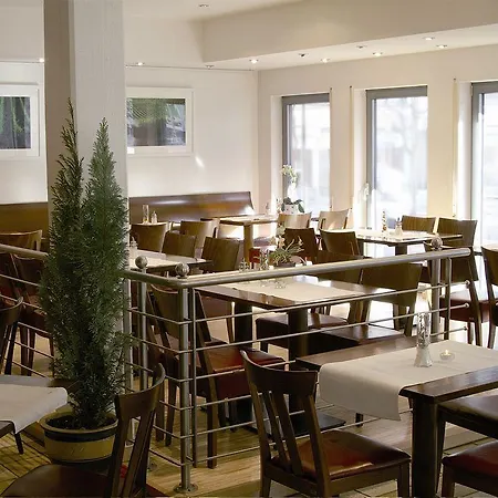 Weinhotel Kaisergarten 4*