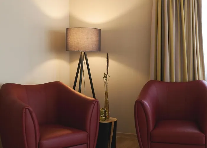 Weinhotel Kaisergarten آلتزي