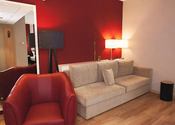 Weinhotel Kaisergarten 호텔 알자이