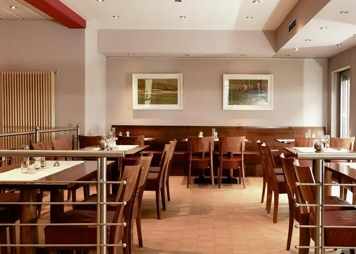 Hotel Weinhotel Kaisergarten 4*