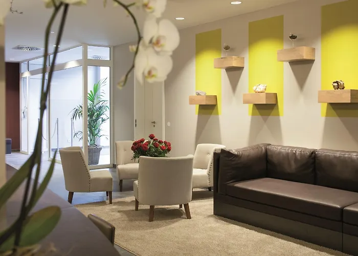 Weinhotel Kaisergarten 호텔 4*