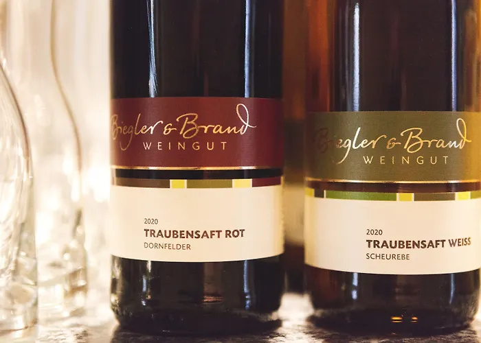 호텔 Weinhotel Kaisergarten 4*